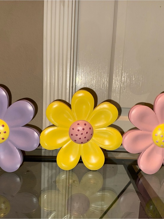 Home Interiors Other - Home Interiors Yellow, Pink & Lavender Metal Flower Wall Decor